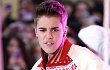 Justin Bieber Lupa Lirik Saat Nyanyi Lagu Natal