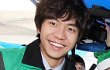Lee Seung Gi Jadi Sukarelawan Untuk Anak Miskin