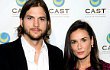 Ashton Kutcher Canggung Bertemu Demi Moore Pasca Pisah