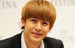 Ibu Nichkhun 2PM Sumbang Korban Banjir Thailand