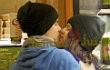 Justin Bieber Cuek Cium Selena Gomez di Kafe Jus