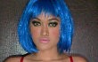 Julia Perez Pamerkan Bra Dispenser Terilhami Katy Perry