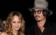 Vanessa Paradis Trauma Pasca Berpisah dengan Johnny Depp