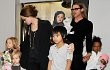 Brad Pitt Beri Sarapan Anaknya Coca Cola