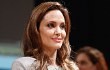 Angelina Jolie Sabet Cinema for Peace Awards di Berlin