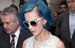 Katy Perry Pamer Tubuh dengan Baju Tembus Pandang