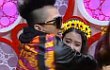 IU Kaget Dipeluk Taeyang di Acara TV Nasional