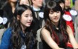 Suzy Tidak Ingin Saingan dengan IU di Dunia Artis
