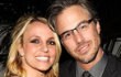 Britney Spears Kini di Bawah Perlindungan Tunangan