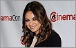 Mila Kunis Selamatkan Nyawa Pria Tua