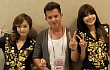 Foto SNSD Bersama Musisi Barat di Los Angeles