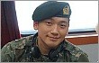 Siaran Radio Militer, Rain Tiba-Tiba Menangis