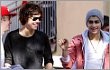 One Direction Dikejutkan 'Tamu' Pria Telanjang di Hotel