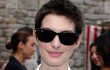 Anne Hathaway Suka dengan Rambut Cepaknya di 'Les Miserables'