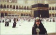 Julia Perez Sempat Dikecam Karena Unggah Foto Umroh