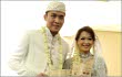 Okie Agustina Terharu Akhirnya Resmi Menikah dengan Gunawan Dwi Cahyo