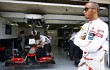 Lewis Hamilton Belum Buru-Buru Putus Kerjasama dengan McLaren