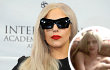 Lady GaGa Bangga Pamerkan Tubuh Bugil di Jejaring Sosial