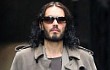 Russell Brand Merasa Tersanjung Dihukum Pelayanan Sosial