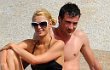 Paris Hilton Bermesraan dengan Laki-Laki Misterius