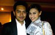 Zee Zee Shahab dan Prabu Pamer Foto Bayi Mereka yang Baru Lahir