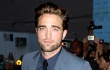 Robert Pattinson Akan Pindah Tinggal di Inggris?