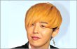 G-Dragon Pamer Otot Perut Seksinya