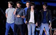 One Direction Kompak Simpati dan Bela Pangeran Harry