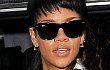 Rihanna Tambah Tato di Bawah Payudara