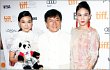 Jackie Chan 'Selamatkan' Dada Aktris China dengan Boneka