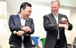 Psy Ajari Chairman GOOGLE Eric Schmidt 'Gangnam Style'