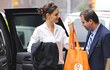Katie Holmes Terlihat Santai Tanpa Ajak Suri