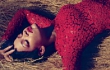 Rihanna Buka-Bukaan Tentang Chris Brown di Majalah Vogue