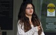 Inilah Wajah Selena Gomez Tanpa Make Up