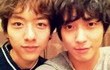 Jung Yong Hwa dan Lee Jung Shin 'CN Blue' Seperti Saudara Kembar