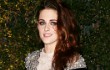 Kristen Stewart Didepak dari Balenciaga?