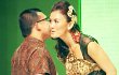 Fans Dapat Hadiah Ciuman Pipi dari Agnes Monica