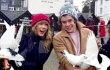 Taylor Swift dan Harry Styles Pamer Kemesraan Mainan Burung