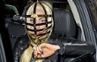 Lady GaGa Pamer Penutup Kepala Seram Sebagai Gaya Terbaru