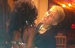 Miley Cyrus Pesta Liar Bareng Stripper