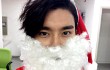Siwon SuJu Pamer Selca Jadi Santa Klaus