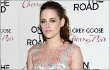 Kristen Stewart Hobi Koleksi Properti dari Setiap Filmnya
