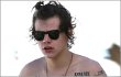 Harry Styles Terancam Kena Infeksi Gara-Gara Perawatan Tato Murah