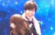 Mendadak Dipeluk Fans di Panggung, Lee Min Ho Tetap Kalem