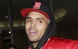 Chris Brown Diserbu Polisi Gara-Gara Telepon Lelucon