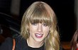 Bertahan di Eropa, Taylor Swift Sabar Menanti Harry Styles?