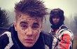 Penuh Lumpur, Justin Bieber Tetap Dandan Keren Saat Off-Road
