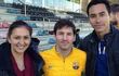 Donna Agnesia dan Darius Pamer Foto Bareng Lionel Messi