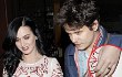 Pakai Cincin di Jari Manis, Katy Perry dan John Mayer Tunangan Saat Valentine?