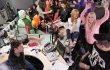 Ryan Seacrest Unggah Video Gokil Kena Demam Harlem Shake